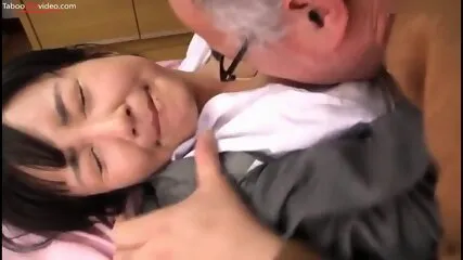 Scène familiale japonaise hardcore - Sayo Arimoto baise son beau-père